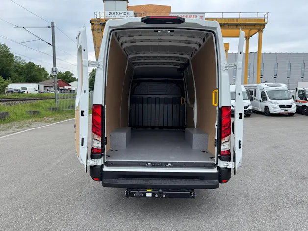 Iveco 35S18HA8V H2