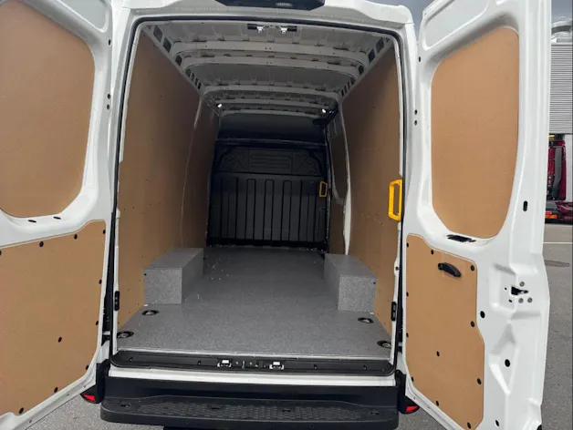 Iveco 35S18HA8V Kastenwagen