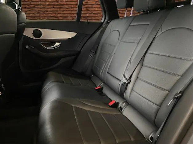 Mercedes-Benz C 250 d Swiss Star Avan4M