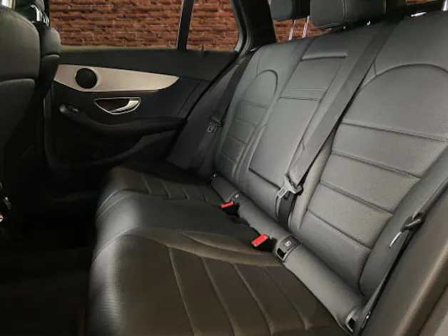 Mercedes-Benz C 250 d Swiss Star Avan4M