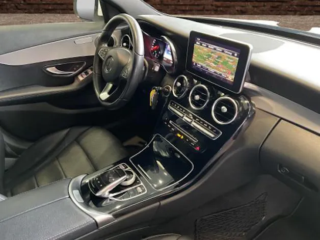 Mercedes-Benz C 250 d Swiss Star Avan4M