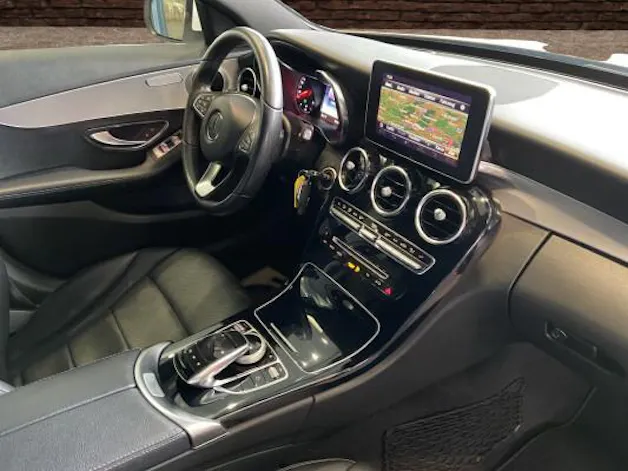 Mercedes-Benz C 250 d Swiss Star Avan4M