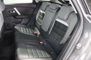 Vehicle image CITROEN C4 1.2 Hybrid Max