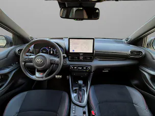 Toyota Yaris 1.5 VVT-i HSD GR Sport