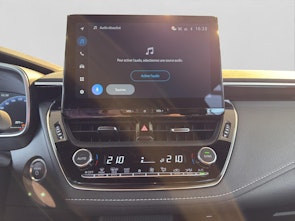 Vehicle image TOYOTA Corolla Touring Sports 1.8 HSD Comfort