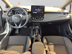 Vehicle image TOYOTA Corolla Touring Sports 1.8 HSD Comfort