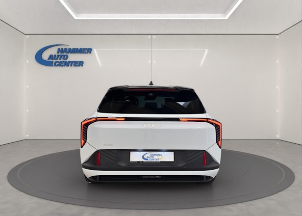 Vehicle image 3 Vehicle image 3