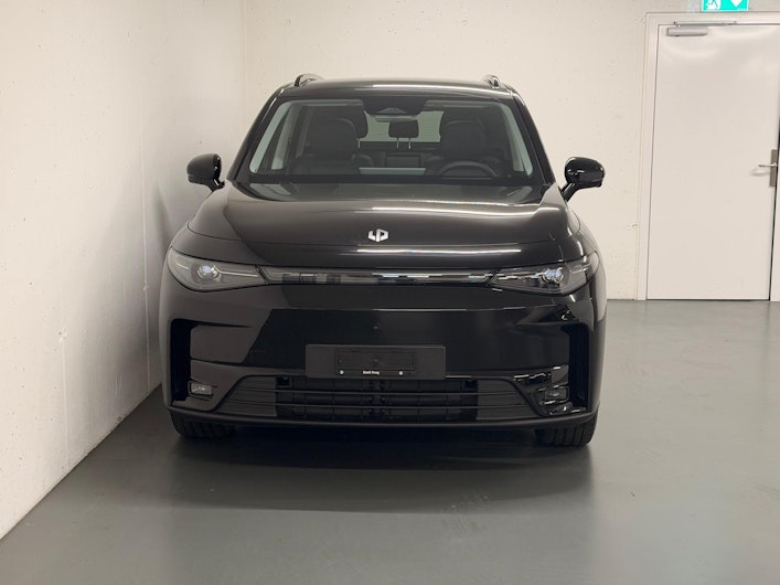 Vehicle image LEAPMOTOR C10