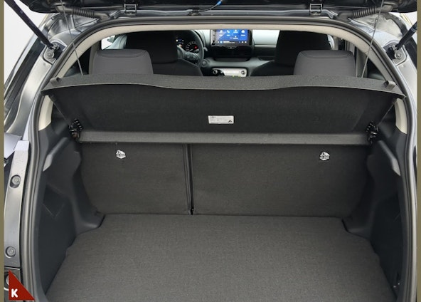 Vehicle image 19 Vehicle image 19