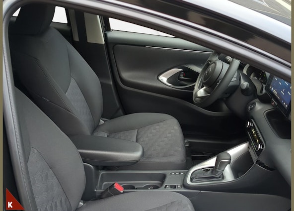 Vehicle image 17 Vehicle image 17