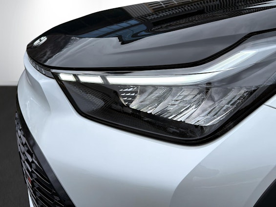 Vehicle image 4 Vehicle image 4