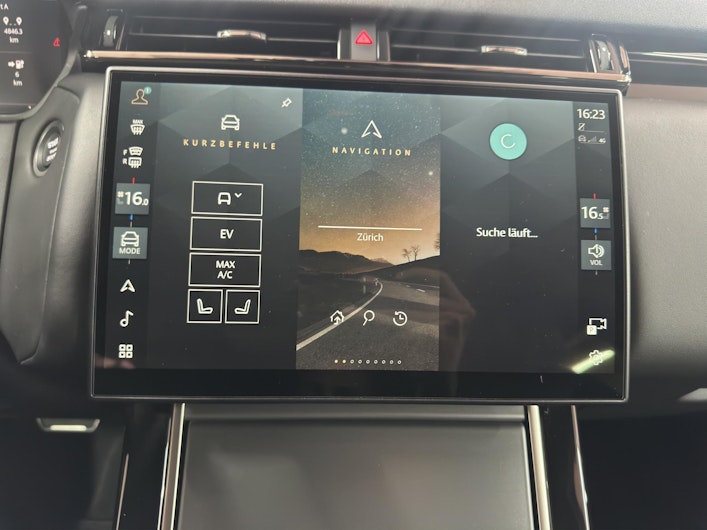 Vehicle image LAND ROVER RANGE ROVER VELAR