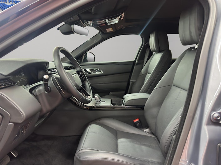 Vehicle image LAND ROVER RANGE ROVER VELAR