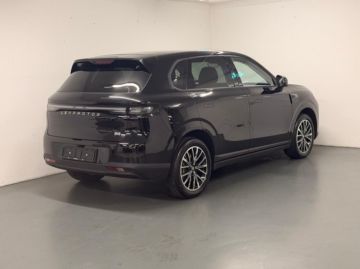 Vehicle image LEAPMOTOR B10