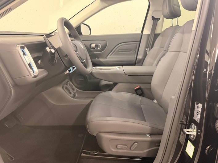 Vehicle image LEAPMOTOR B10