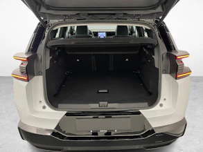 https://vehicle.imgix.net/4095407/25cbe90f-f675-4602-864f-8f6300c58376.jpg