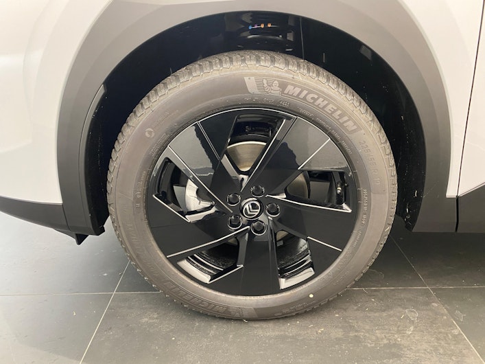 Vehicle image CITROEN C5 AIRCROSS