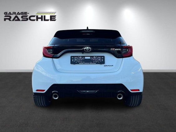 Vehicle image 3 Vehicle image 3