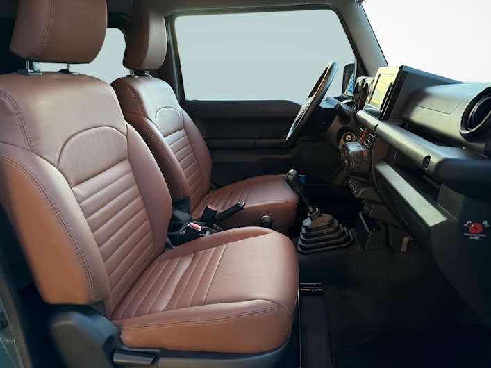 Vehicle image SUZUKI JIMNY