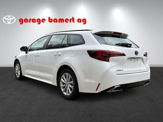 Vehicle image 3 Vehicle image 3