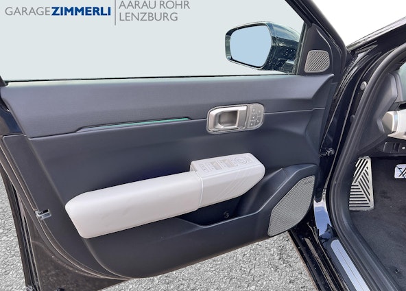 Vehicle image 11 Vehicle image 11