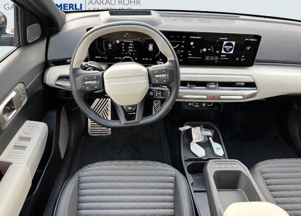 Vehicle image 10 Vehicle image 10