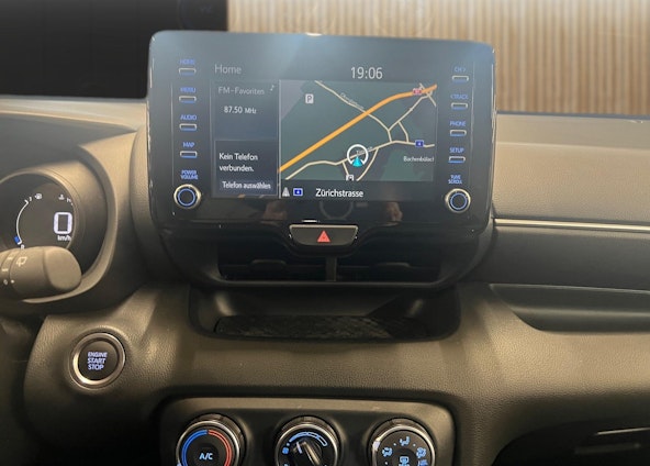 Vehicle image 12 Vehicle image 12