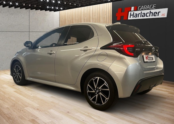 Vehicle image 6 Vehicle image 6