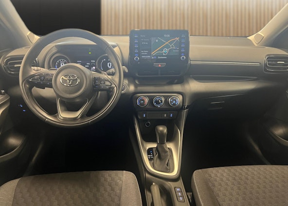 Vehicle image 13 Vehicle image 13