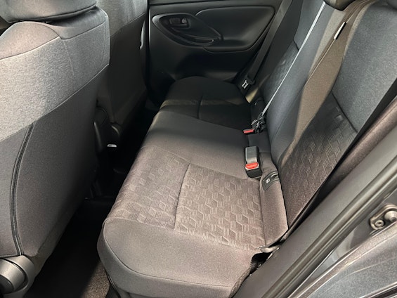 Vehicle image 10 Vehicle image 10