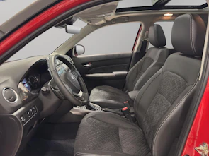 Fahrzeugbild SUZUKI Vitara 1.4 T Compact Top Hybrid 4x4