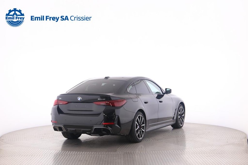 Vehicle image BMW i4