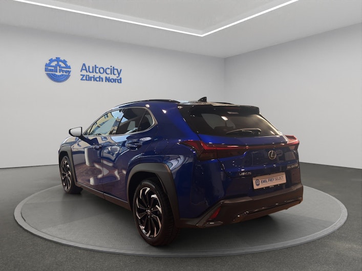 Vehicle image LEXUS UX