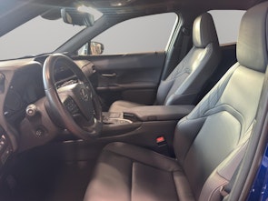Vehicle image LEXUS UX 250h F-Line