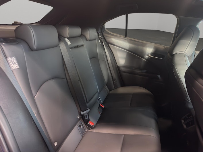 Vehicle image LEXUS UX