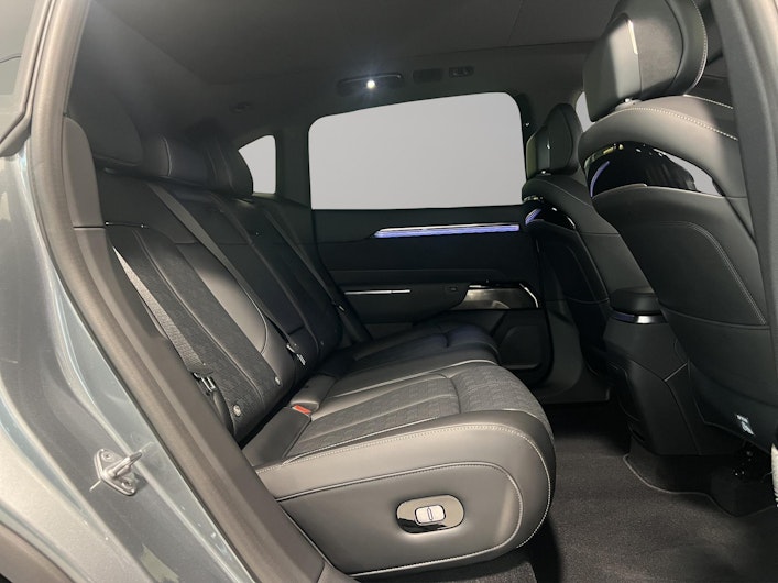 Vehicle image ZEEKR X