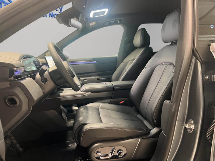 Vehicle image ZEEKR X