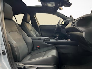 Vehicle image LEXUS UX 250h F-Line