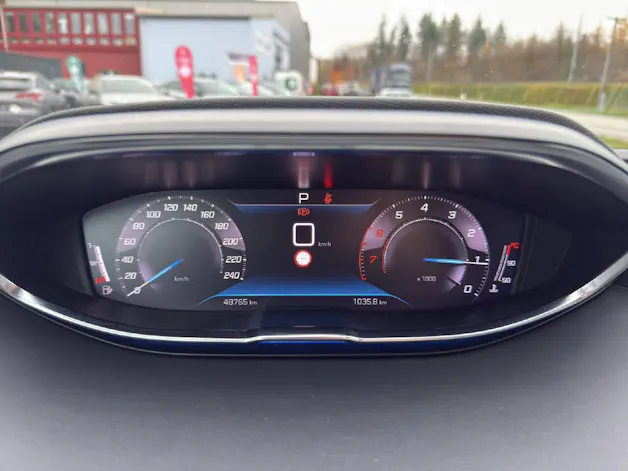 Peugeot 5008 1.2 PureTech Allure Pack EAT8