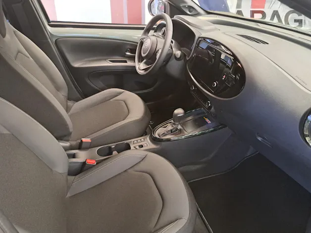 Toyota Aygo X 1.5 VVT-i HSD Style