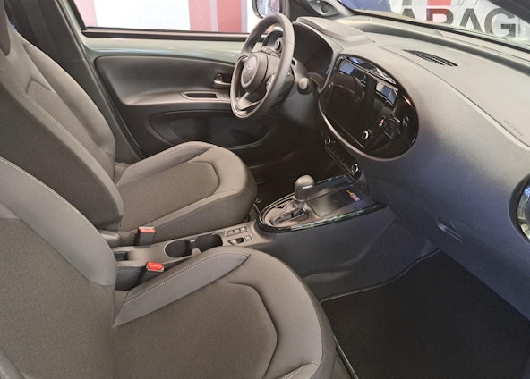 Vehicle image 15 Vehicle image 15