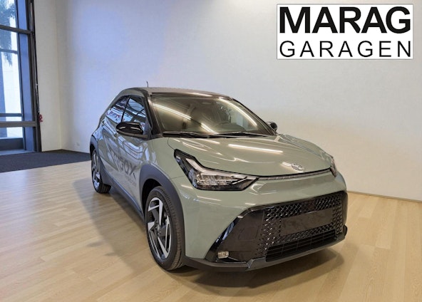 Vehicle image 4 Vehicle image 4