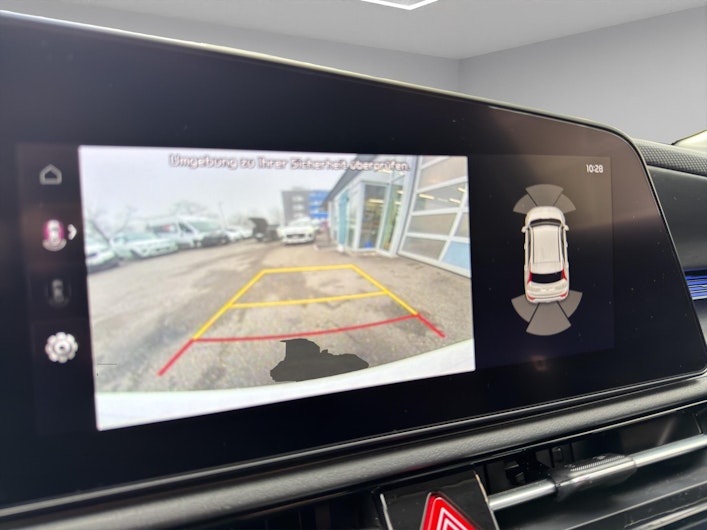 Vehicle image KIA NIRO