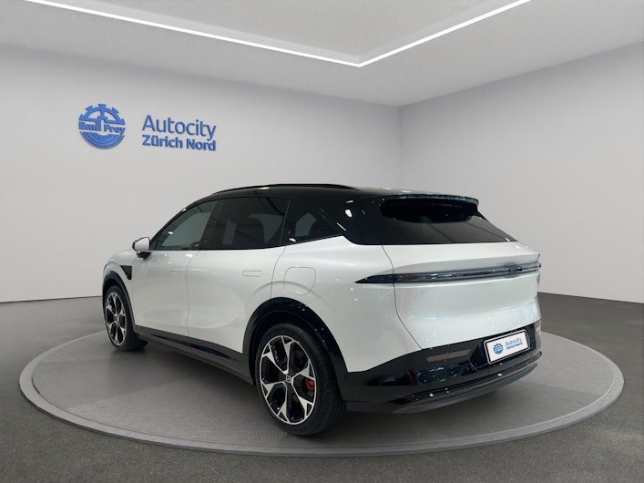 Vehicle image ZEEKR X