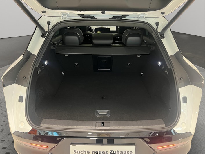 Vehicle image ZEEKR X