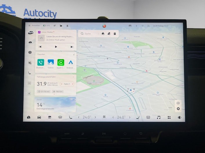 Vehicle image ZEEKR X