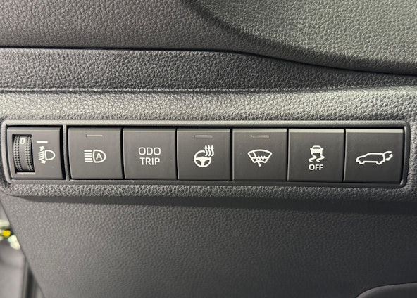 Vehicle image 14 Vehicle image 14