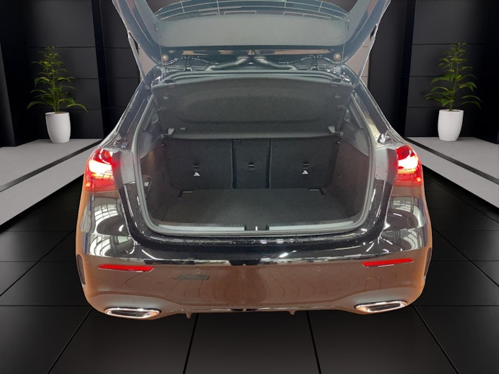 Vehicle image MERCEDES-BENZ A 200