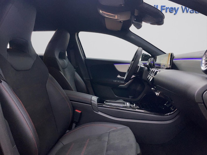 Vehicle image MERCEDES-BENZ A 200