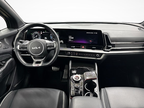 Vehicle image 8 Vehicle image 8